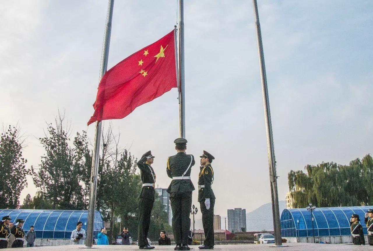 汽车动力下降是什么原因造成的？和发动机有关吗？