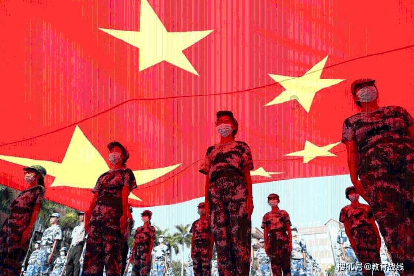 沙漠前行