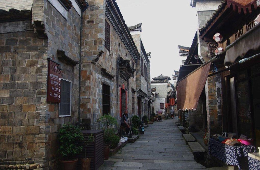 魏文帝抛弃自己的糟糠之妻,另娶她人,最后一道圣旨赐死发妻
