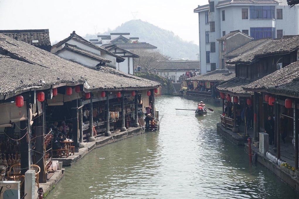 虫虫助手下载